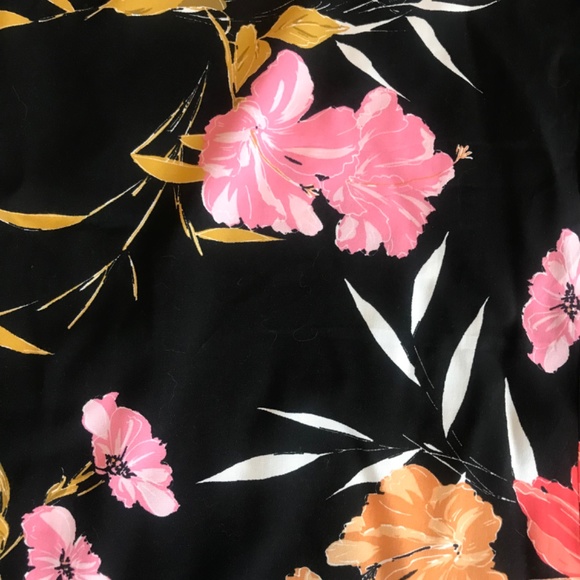 Guess Wide Leg Floral Pants - Picture 4 of 7